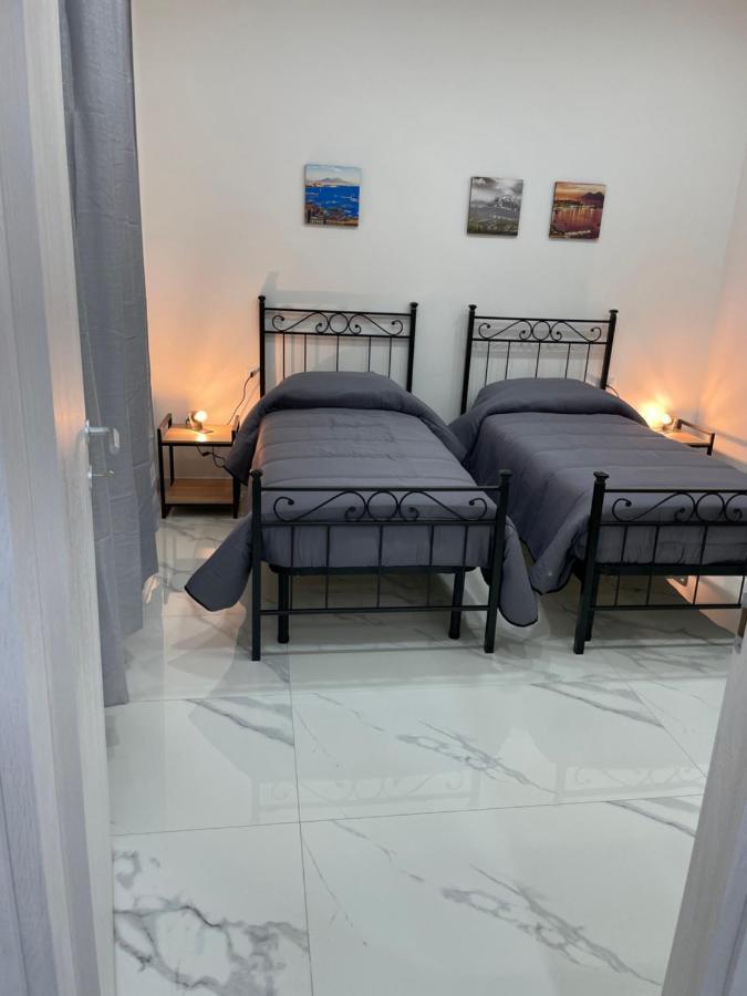 Lumacors House Bed & Breakfast Napoli Ngoại thất bức ảnh