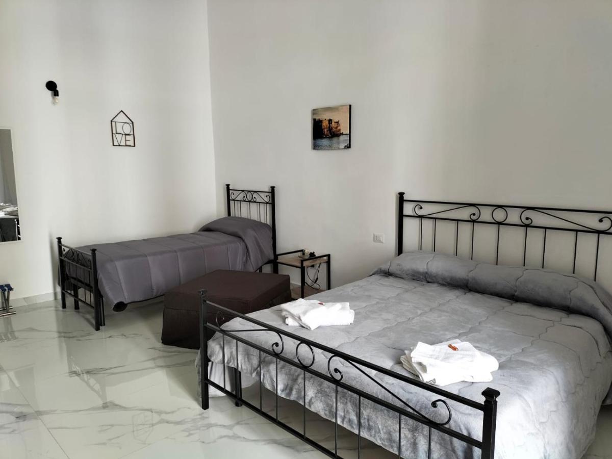 Lumacors House Bed & Breakfast Napoli Ngoại thất bức ảnh